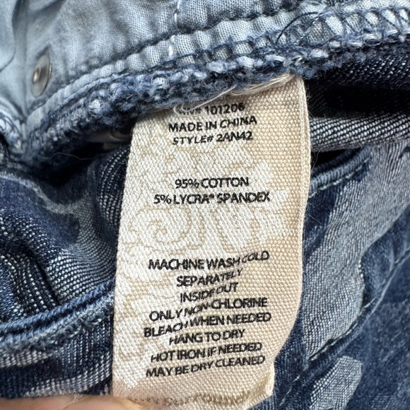 Soft Surroundings Women’s Small Blue Denim Camo Cropped Jeans Cotton Stretch - Picture 6 of 8